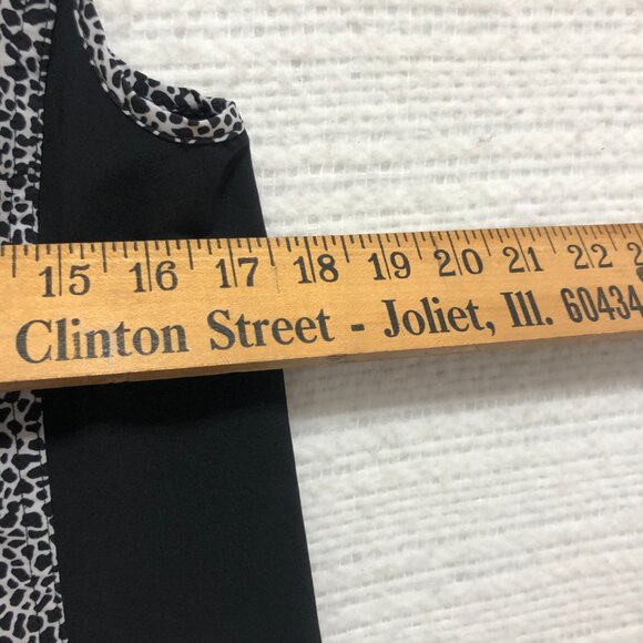 Chico's Weekends Women's Size 1 Full Zipper Sleeveless Vest Black and White - Picture 7 of 10